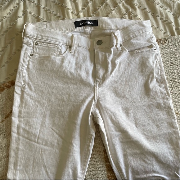 Express White Mid Rise Denim Legging Size 10 Stretch - Picture 2 of 4